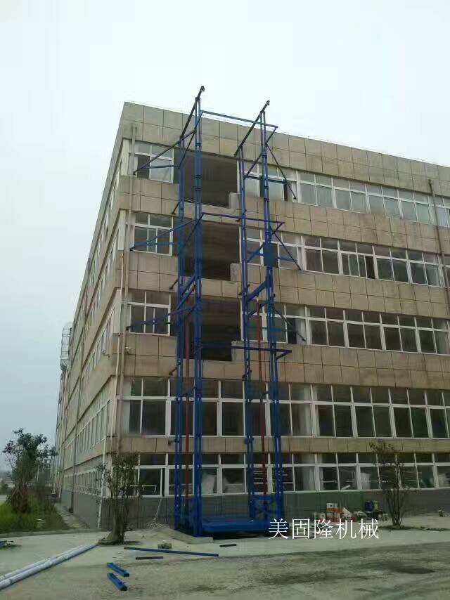 德宏室外双臂导轨式升降机厂家